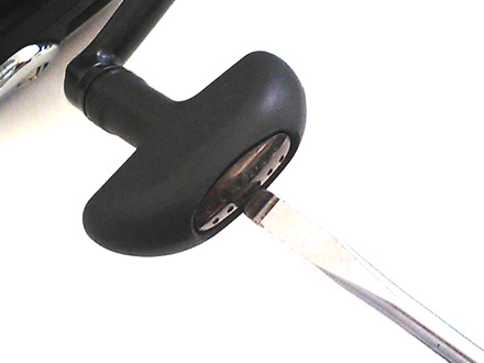 スピニングリール・ベイトリール共通　ハンドルノブ用ベアリングのチューニング改造手順