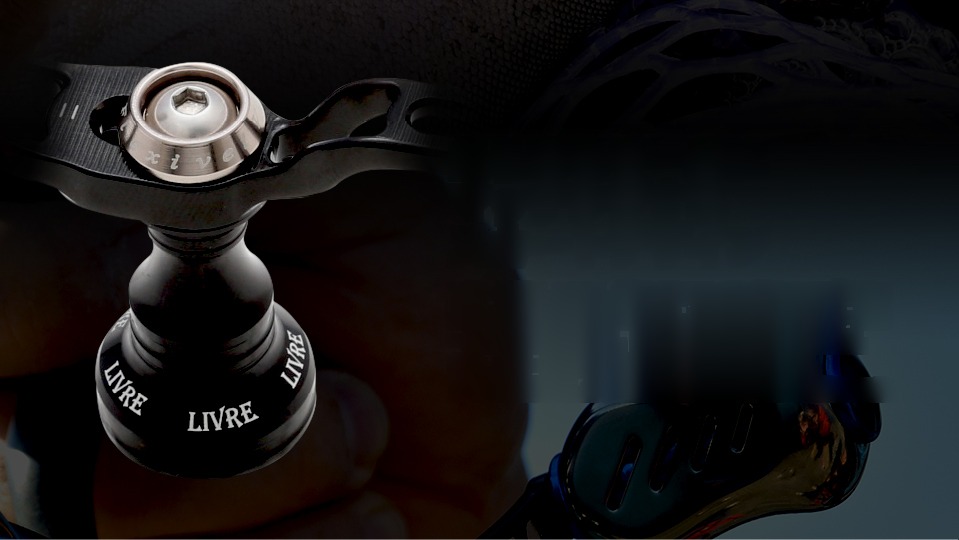 LIVRE UNION 37-43 skirt designed to match SHIMANO and DAIWA reels