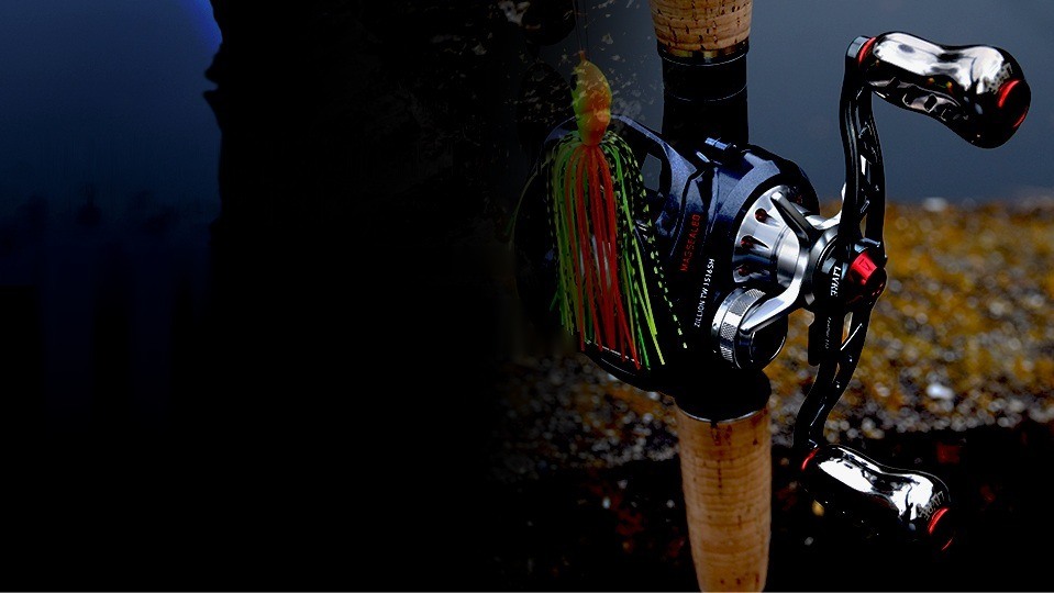 LIVRE CRANK Feather 110 on a baitcasting reel with a spinnerbait
