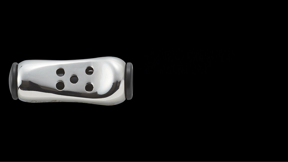 LIVRE Fino Air titanium handle knob with a narrow waist