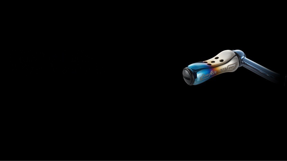 LIVRE Fino Air mounted on a genuine reel handle