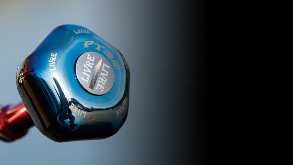 LIVRE PT35 titanium handle knob: feeling, lightness and beauty in one