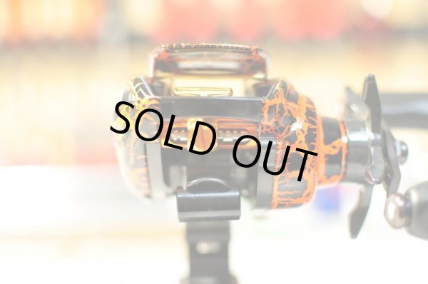 画像3: 【DECADEWORKS/ディケイドワークス】 T3 1016HL カスタムペイントリール (蛍光オレンジ×クラックブラック) (3)