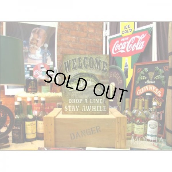 画像2: 釣りグッズ・インテリア【アメリカンブリキ看板】竿を振ってしばらく待つだけ 品番:BS023 (2)