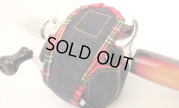 画像4: 【Couscous/クスクス】 ハンドメイドリールカバー デニム×赤タータン　(型番：de-tc_re)※在庫限りの特価 (4)