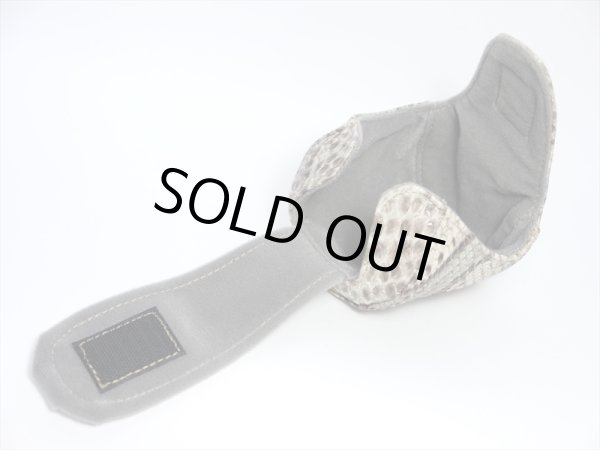 画像2: 【Couscous/クスクス】 ハンドメイドリールカバー パイソンブルーグリーン (型番:P_blg) ※在庫品限りの特価※ (2)